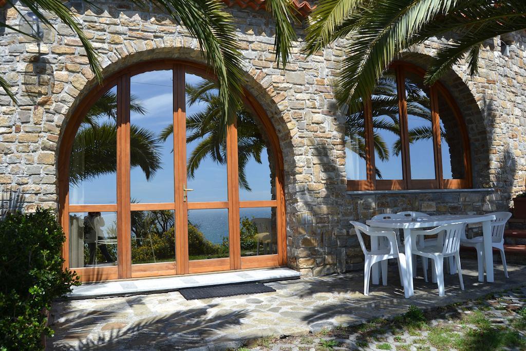 Le Terrazze Appartamenti Vacanze سانريمو الغرفة الصورة