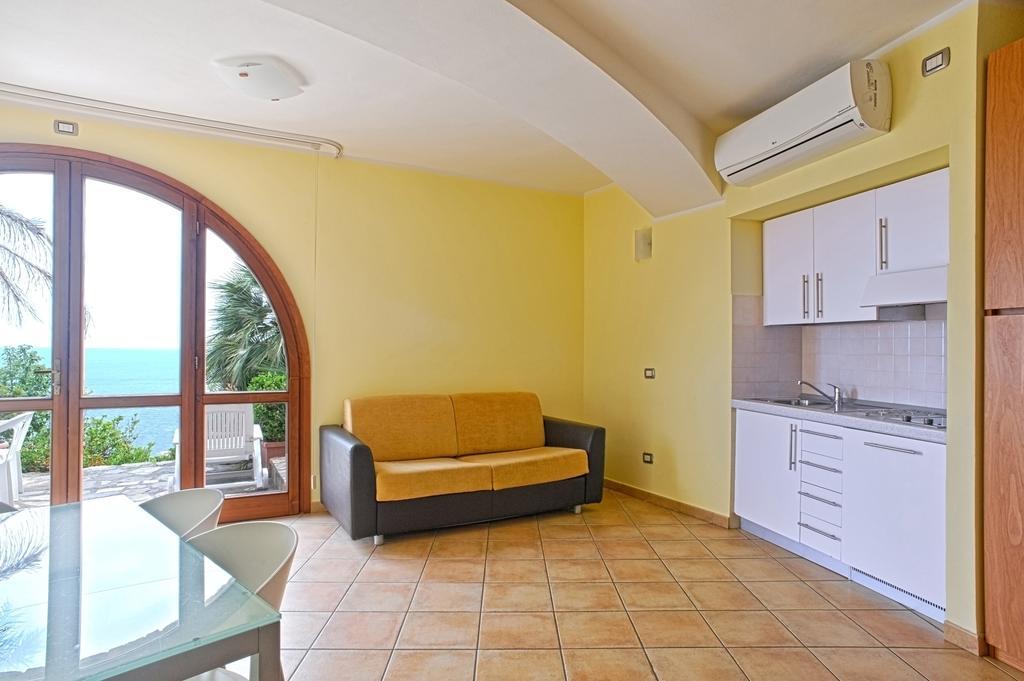Le Terrazze Appartamenti Vacanze سانريمو المظهر الخارجي الصورة