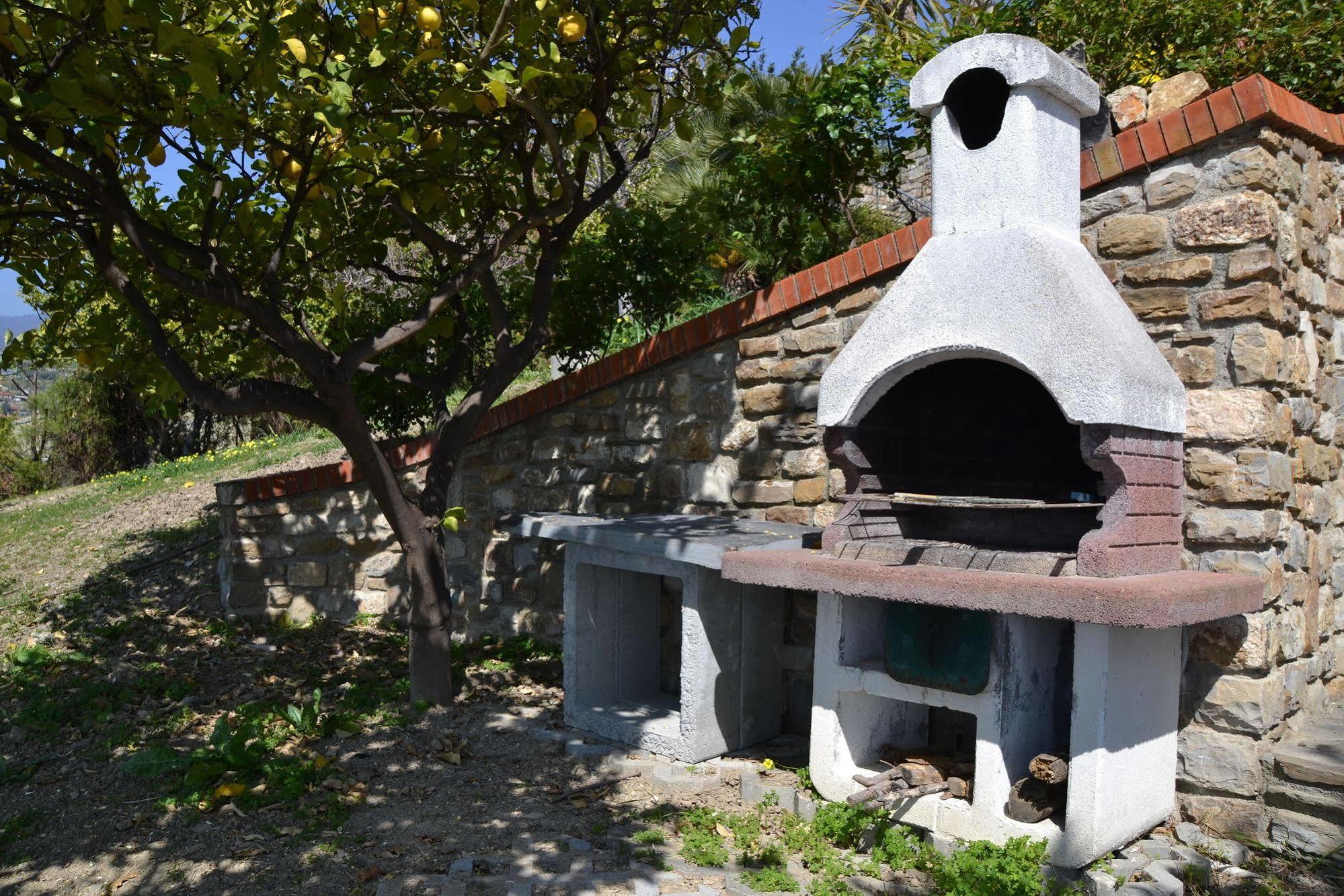 Le Terrazze Appartamenti Vacanze سانريمو المظهر الخارجي الصورة