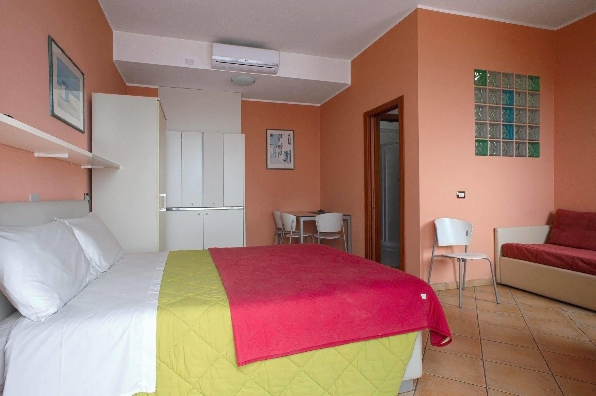 Le Terrazze Appartamenti Vacanze سانريمو المظهر الخارجي الصورة